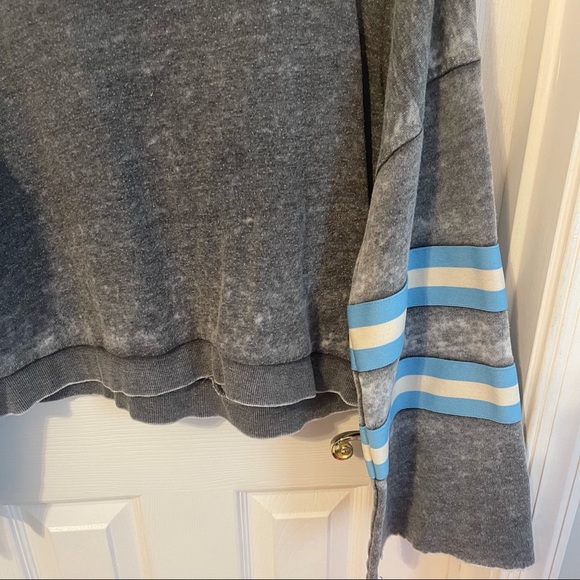 Vintage Havana Dolman Flare Sleeve Cropped Burnout Lightweight Sweatshirt - Picture 2 of 5